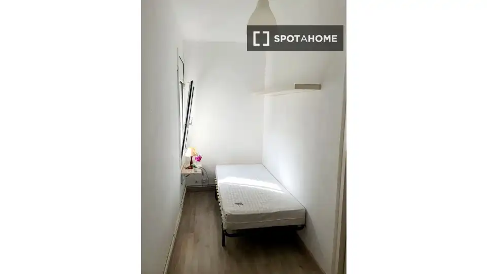 Room in Califòrnia - Santa Madrona