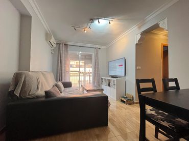 Wohnung mit Balkon zum Verkauf in Calle MARTINEZ MONTAÑES