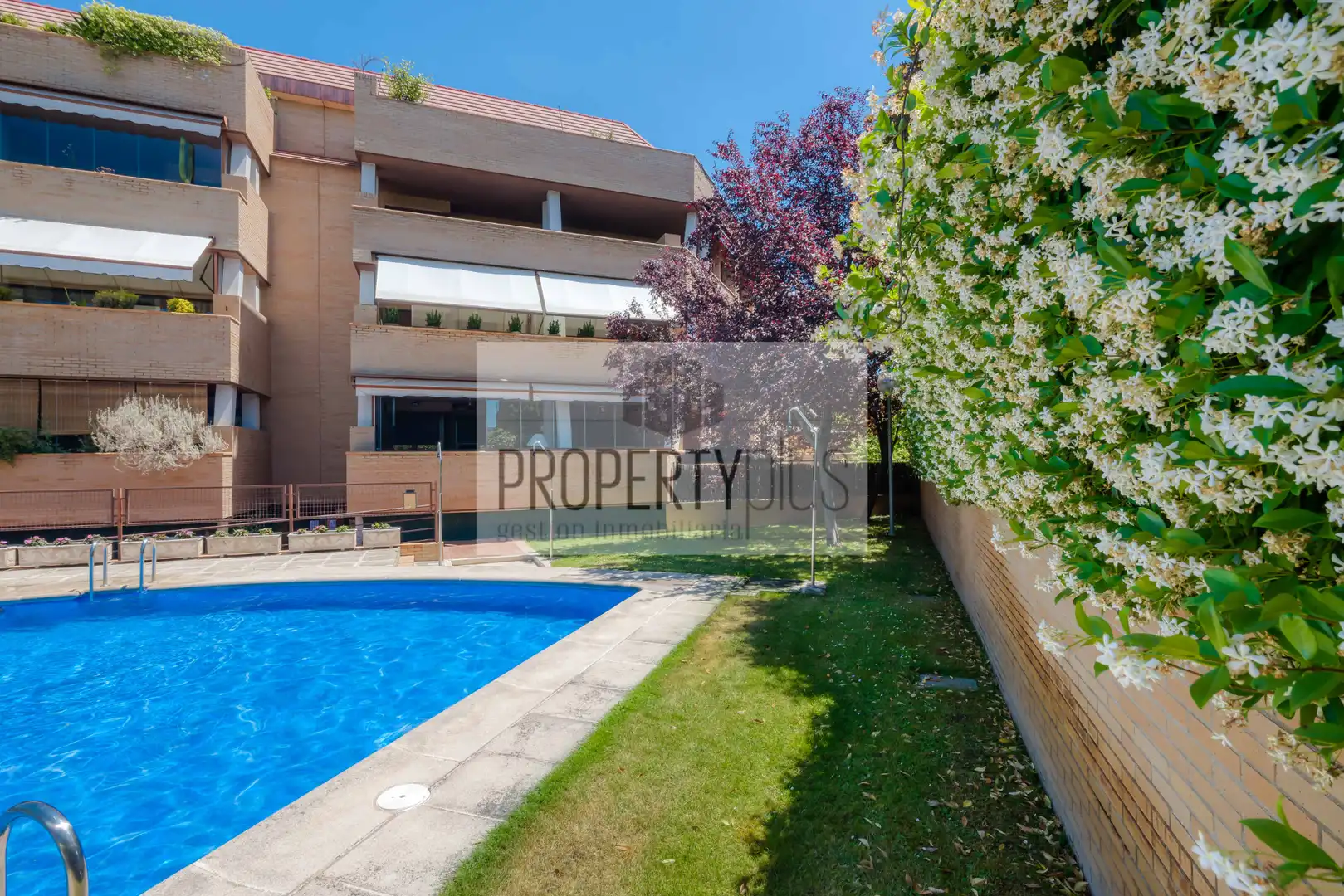 Flat with pool for sale in Calle Castillo de Arévalo 15, imagen 5