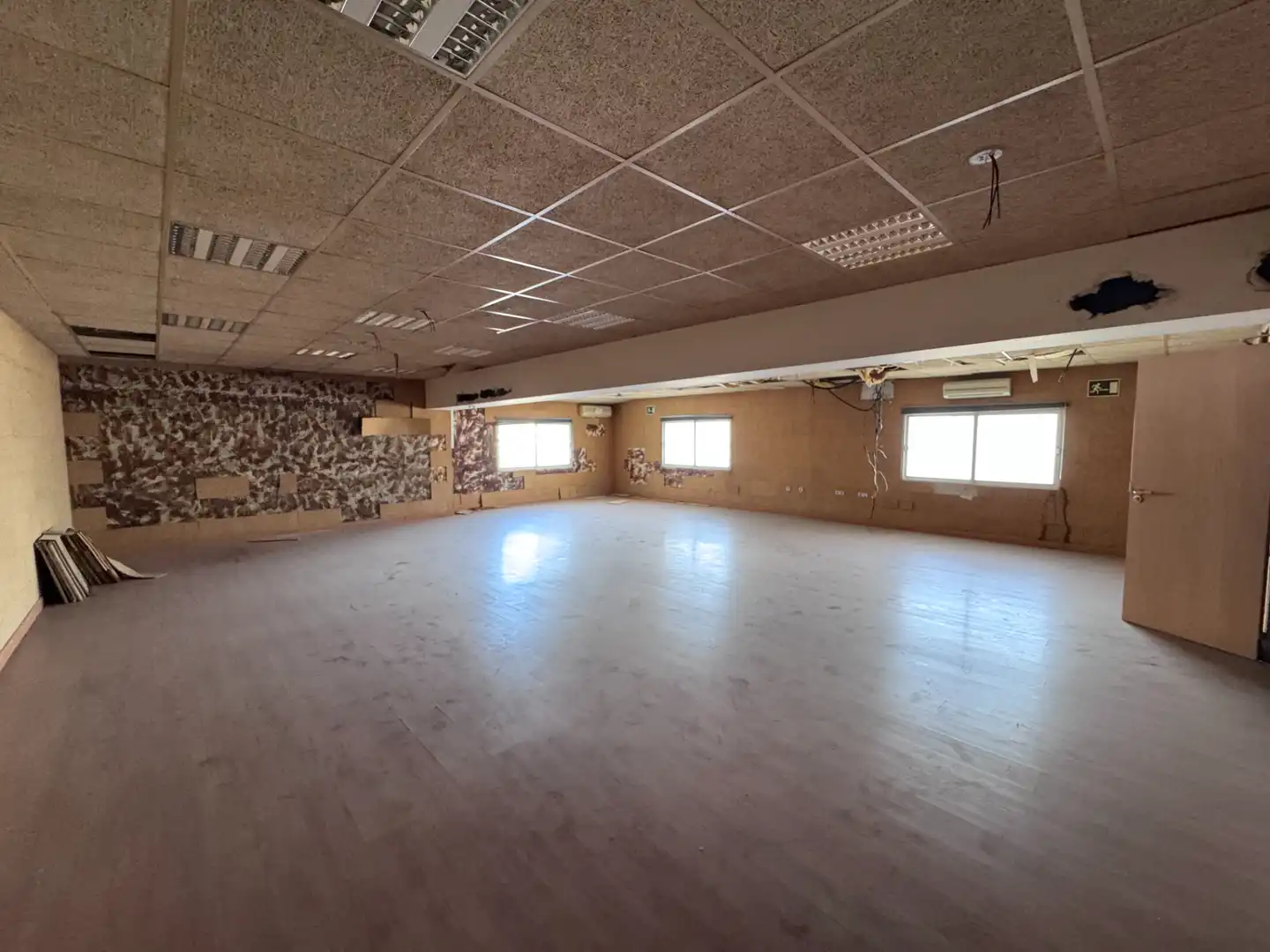 Industrial buildings for rent in Ceutí
