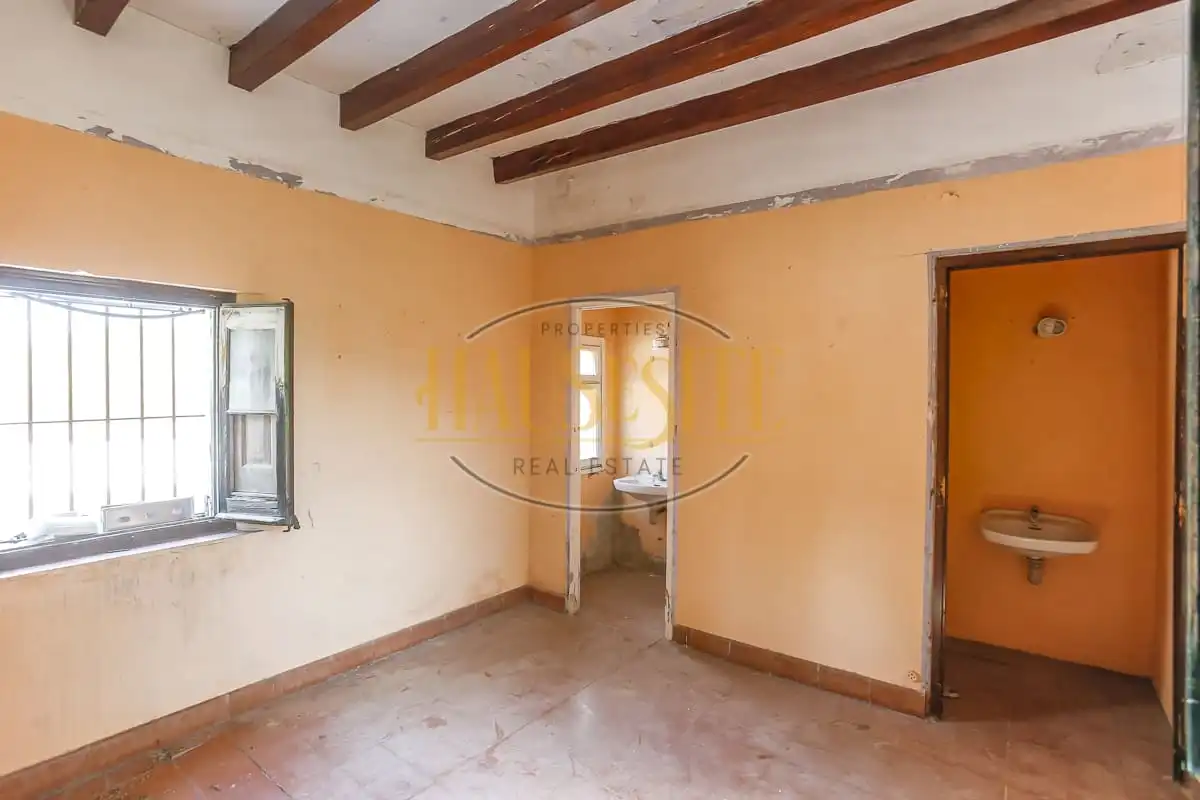 Country homes for sale in Torrelavit