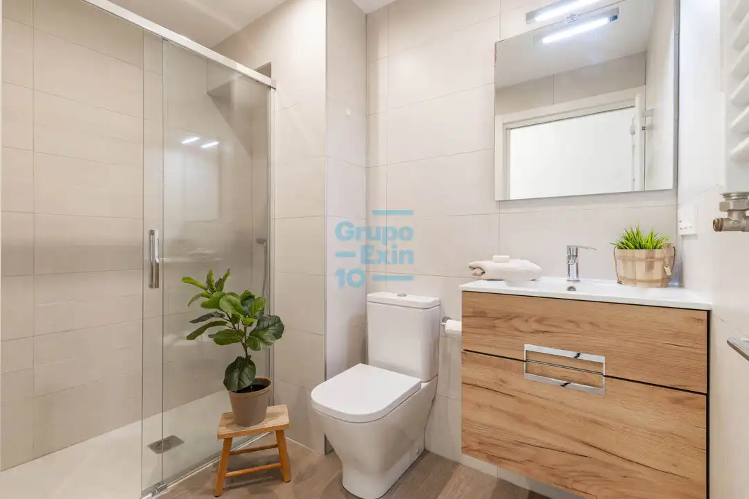 Baño de Piso en venta en Donostia - San Sebastián  con Calefacción
