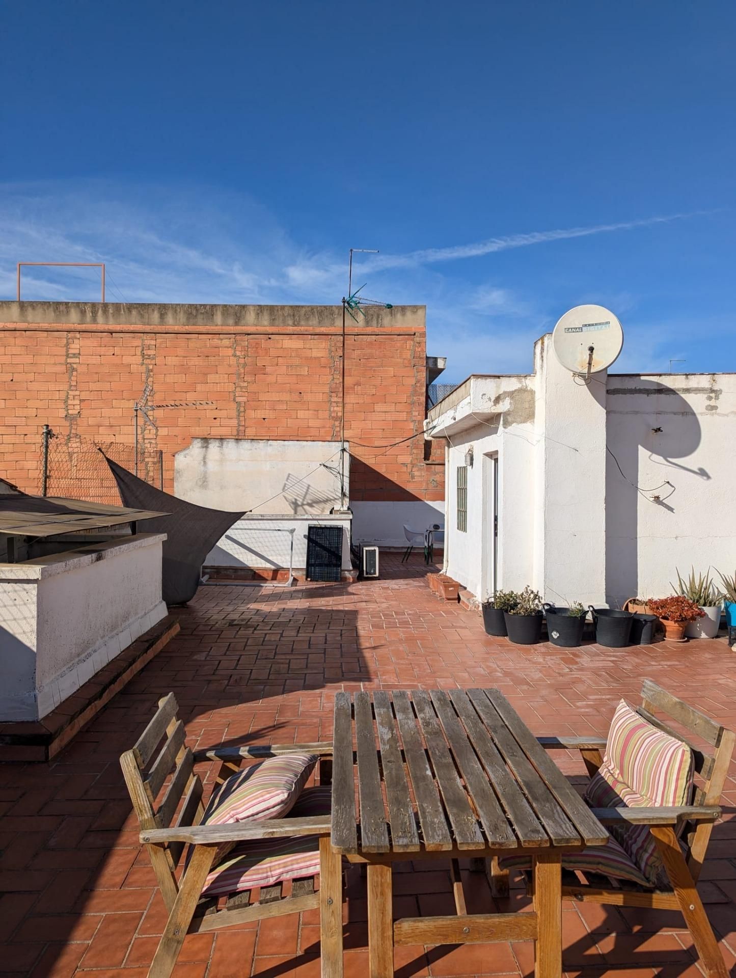 Vista exterior de Piso de alquiler en Viladecans