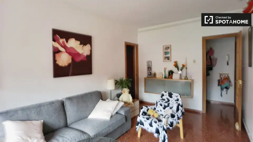 Sala de estar de Piso para compartir en Barcelona con Aire acondicionado, Calefacción y Amueblado