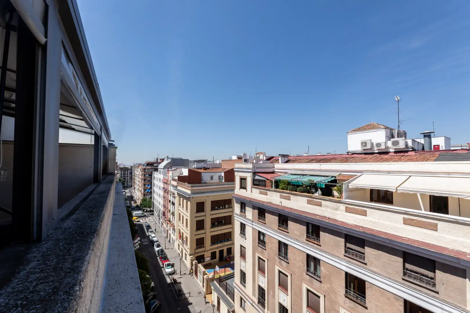 Vista exterior de Ático de alquiler con opción a compra en Madrid con Aire acondicionado, Calefacción y Terraza