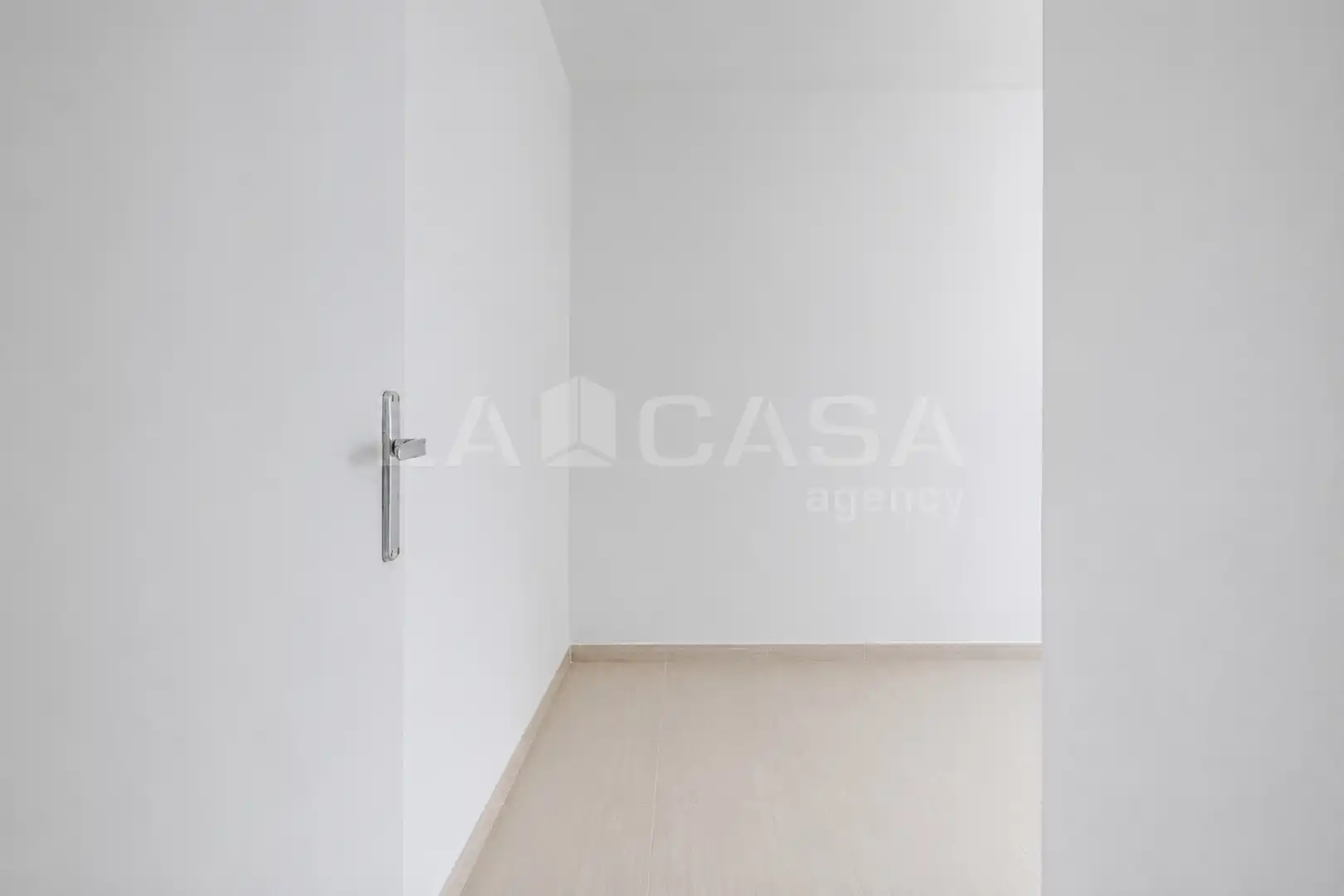 Flat for sale in Cornellà de Llobregat  with Heating