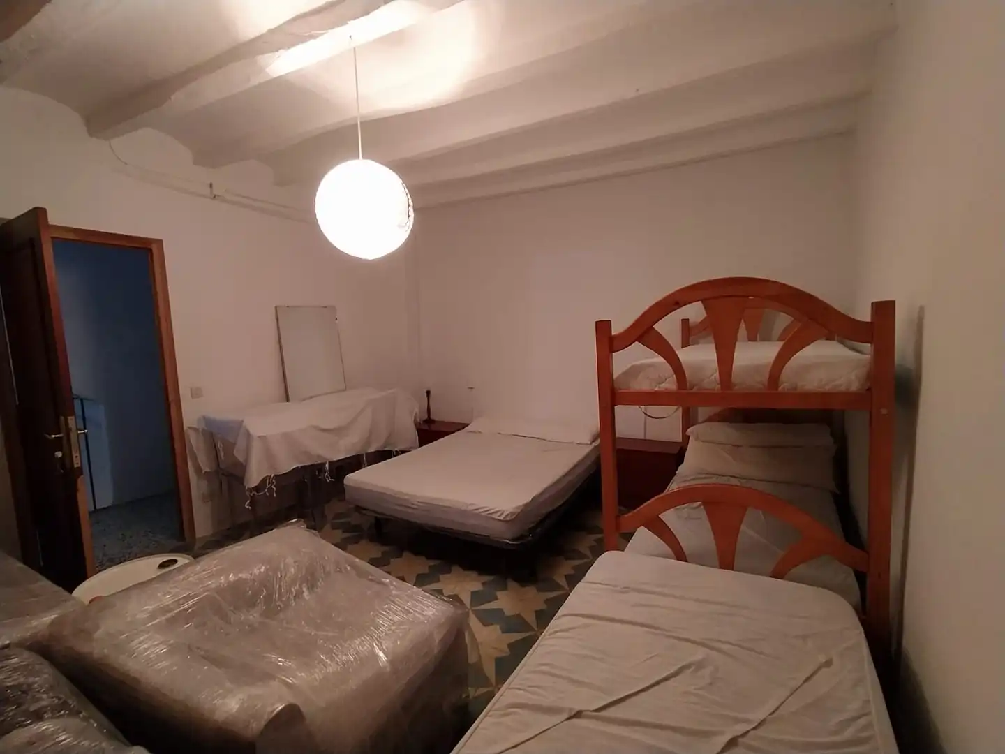 Dormitori de Casa o xalet en venda en Calaceite amb Moblat i Balcó