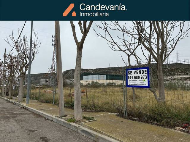 Terreno industrial en Venta en Zuera