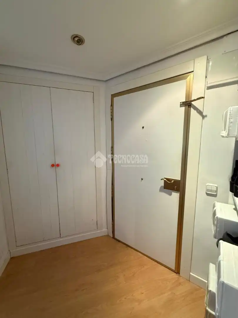 Flat for sale in Madrid  with Air Conditioner, Heating and Parquet flooring