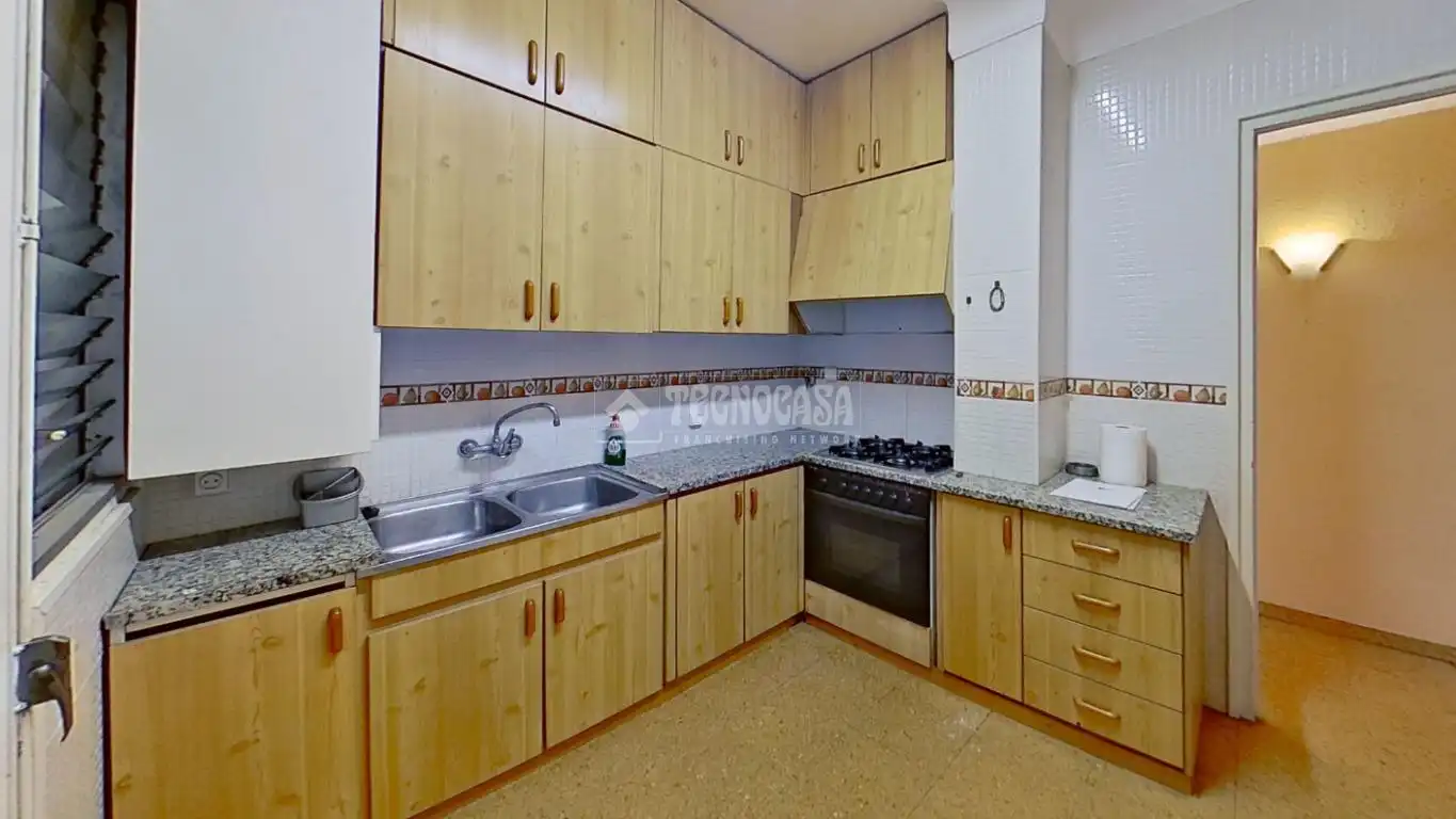 Cocina de Piso en venta en Manresa con Balcón