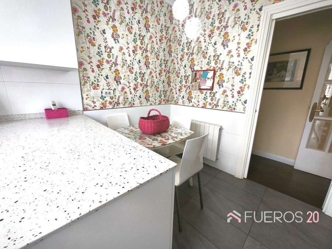 Kitchen of Flat for sale in Barakaldo   with Air Conditioner, Heating and Terrace