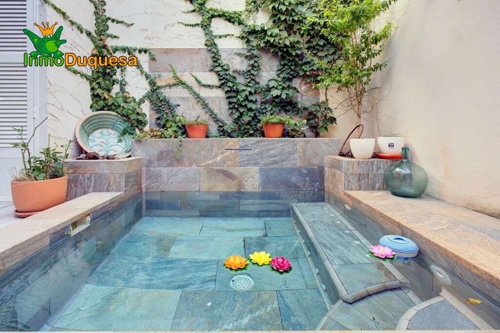Swimming pool of Single-family semi-detached for sale in  Granada Capital  with Swimming Pool