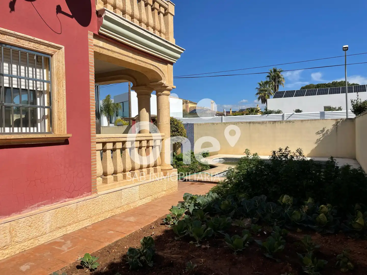 Vista exterior de Casa o chalet en venta en L'Eliana con Aire acondicionado, Jardín privado y Terraza
