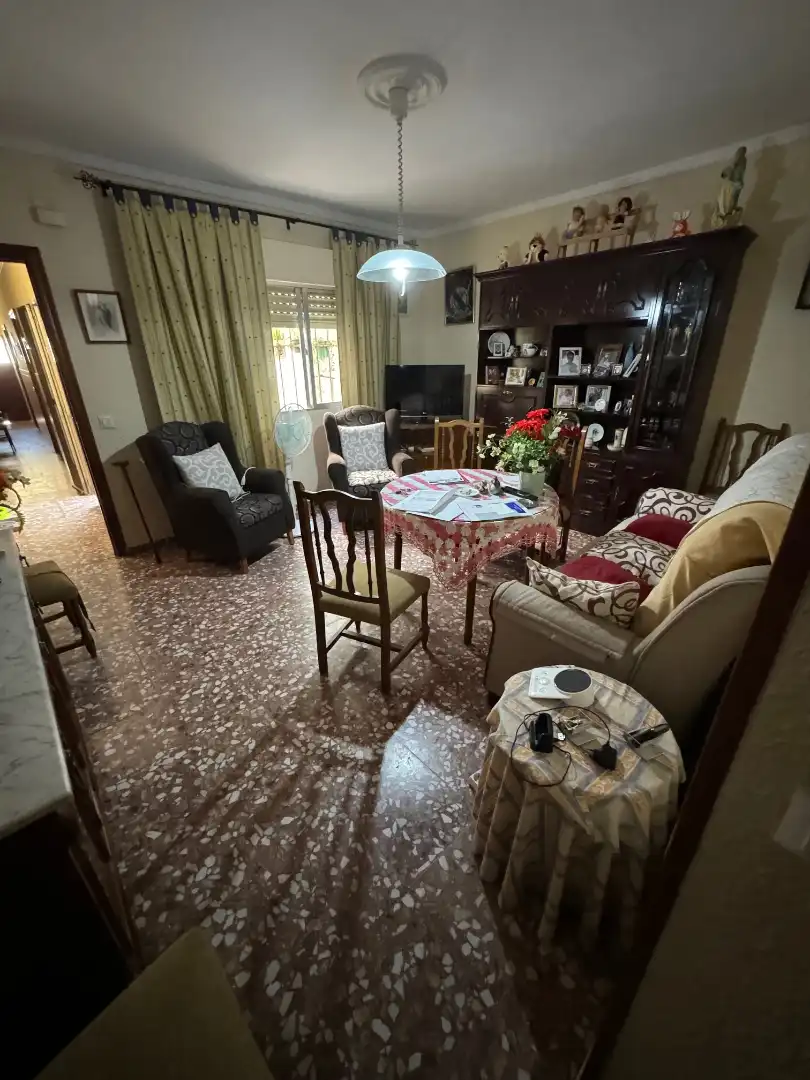 Sala d'estar de Casa o xalet en venda en Badajoz amb Moblat