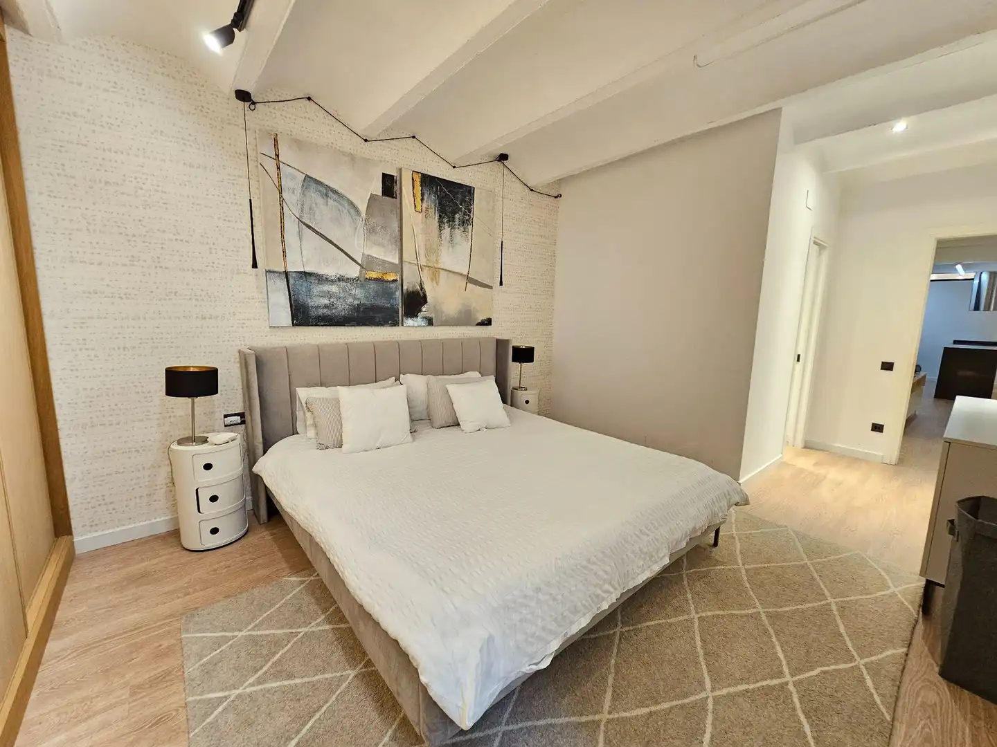 Bedroom of Flat for rent in Barcelona  with Air Conditioner and Furnished