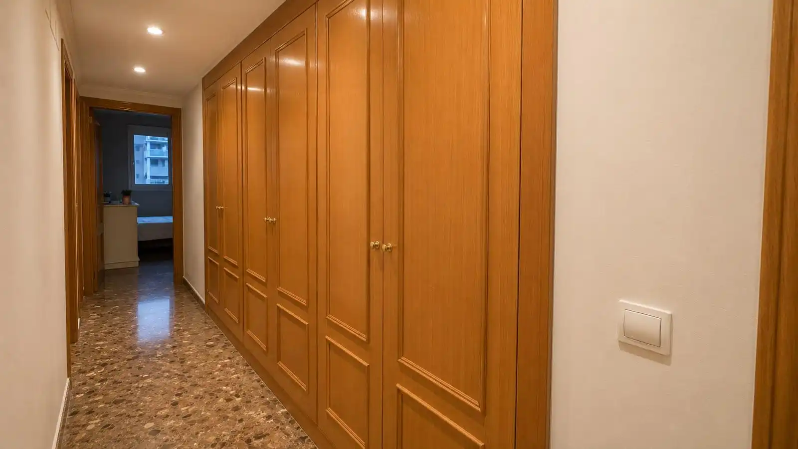 Flat for sale in Valencia  with Air Conditioner, Heating and Private garden