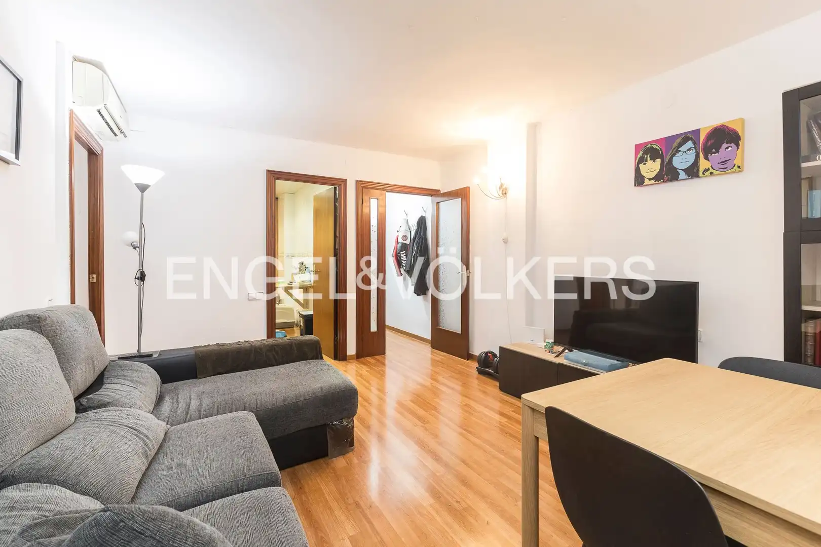 Sala d'estar de Pis en venda en Barcelona amb Aire condicionat i Calefacció