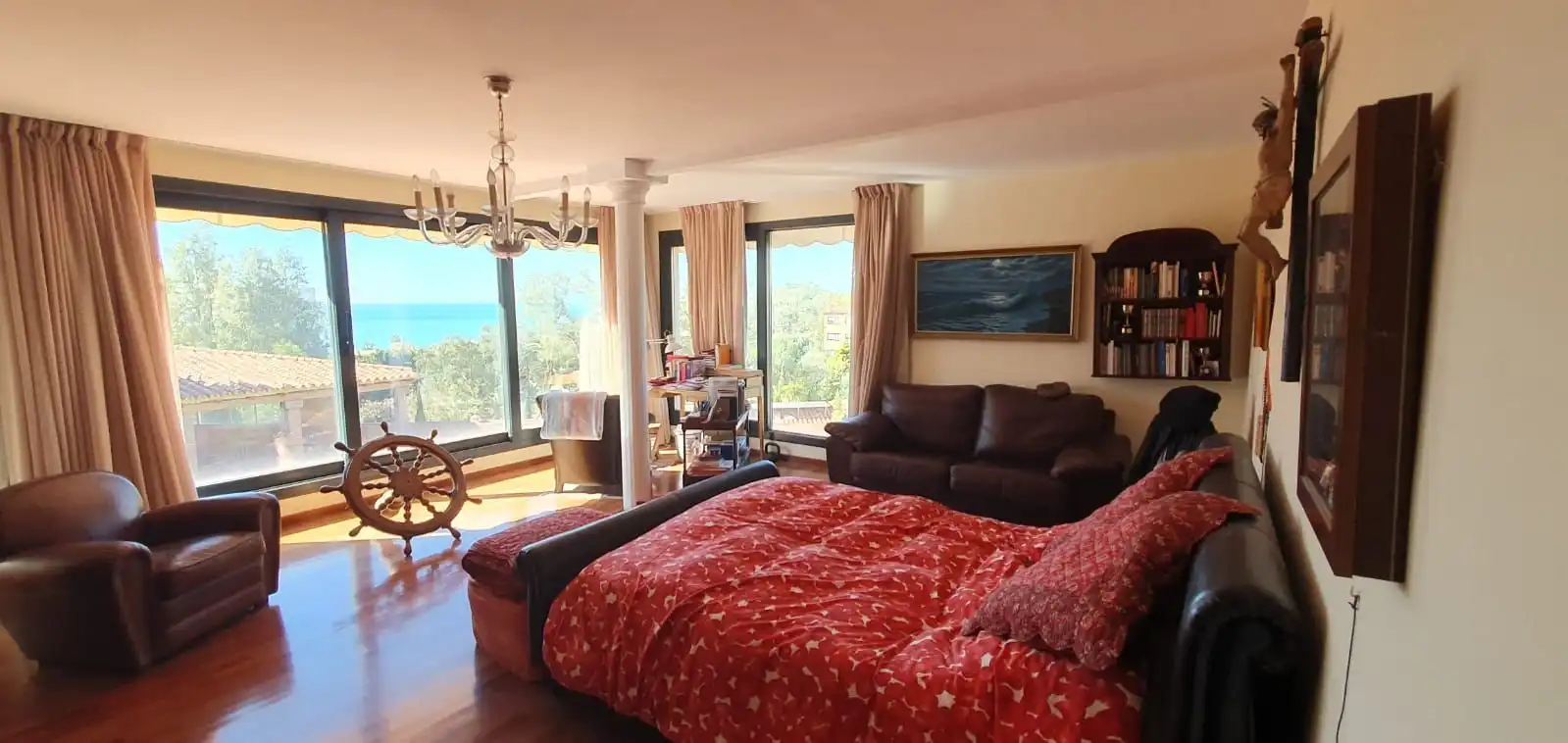 Sala d'estar de Casa o xalet en venda en Málaga amb Aire condicionat, Jardí privat i Terrassa