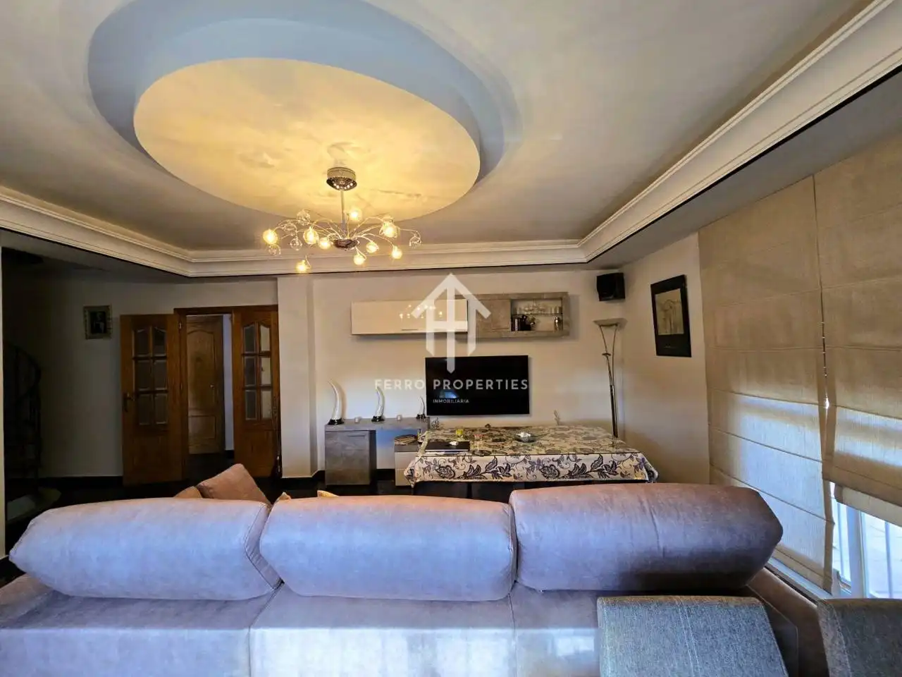 Sala d'estar de Casa o xalet en venda en Loja amb Jardí privat, Terrassa i Piscina