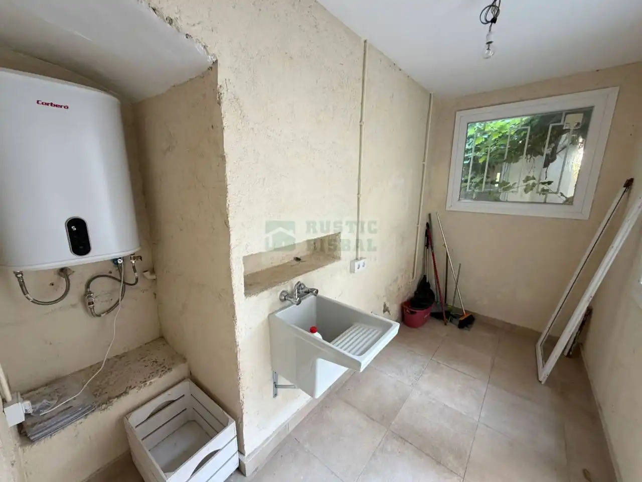 Finca rústica en venta en Figueres con Aire acondicionado, Calefacción y Jardín privado