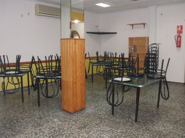 Locale commerciale in vendita a Sant Rafael