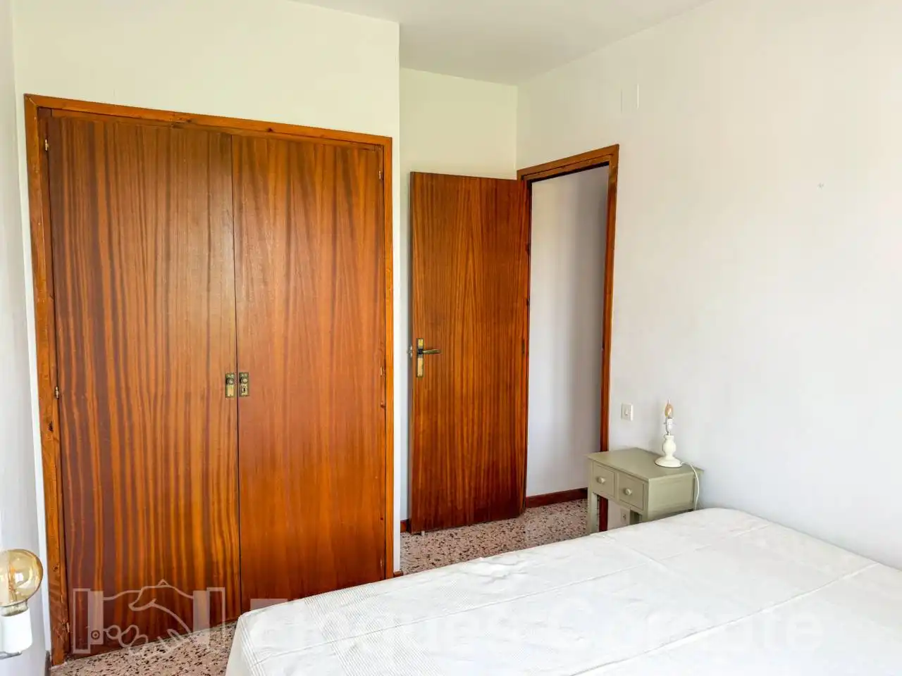 Habitación de Apartamento en venta en Roda de Berà con Calefacción, Terraza y Trastero