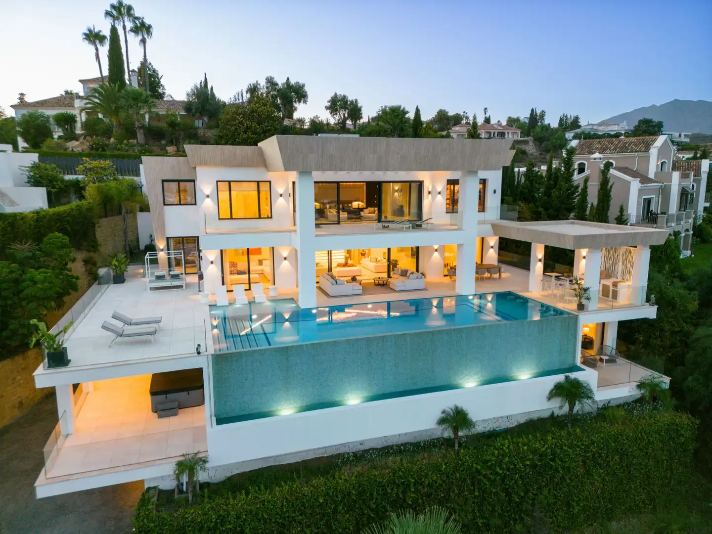 Villa mit Pool zum Verkauf in Urbanizacion el Paraiso
