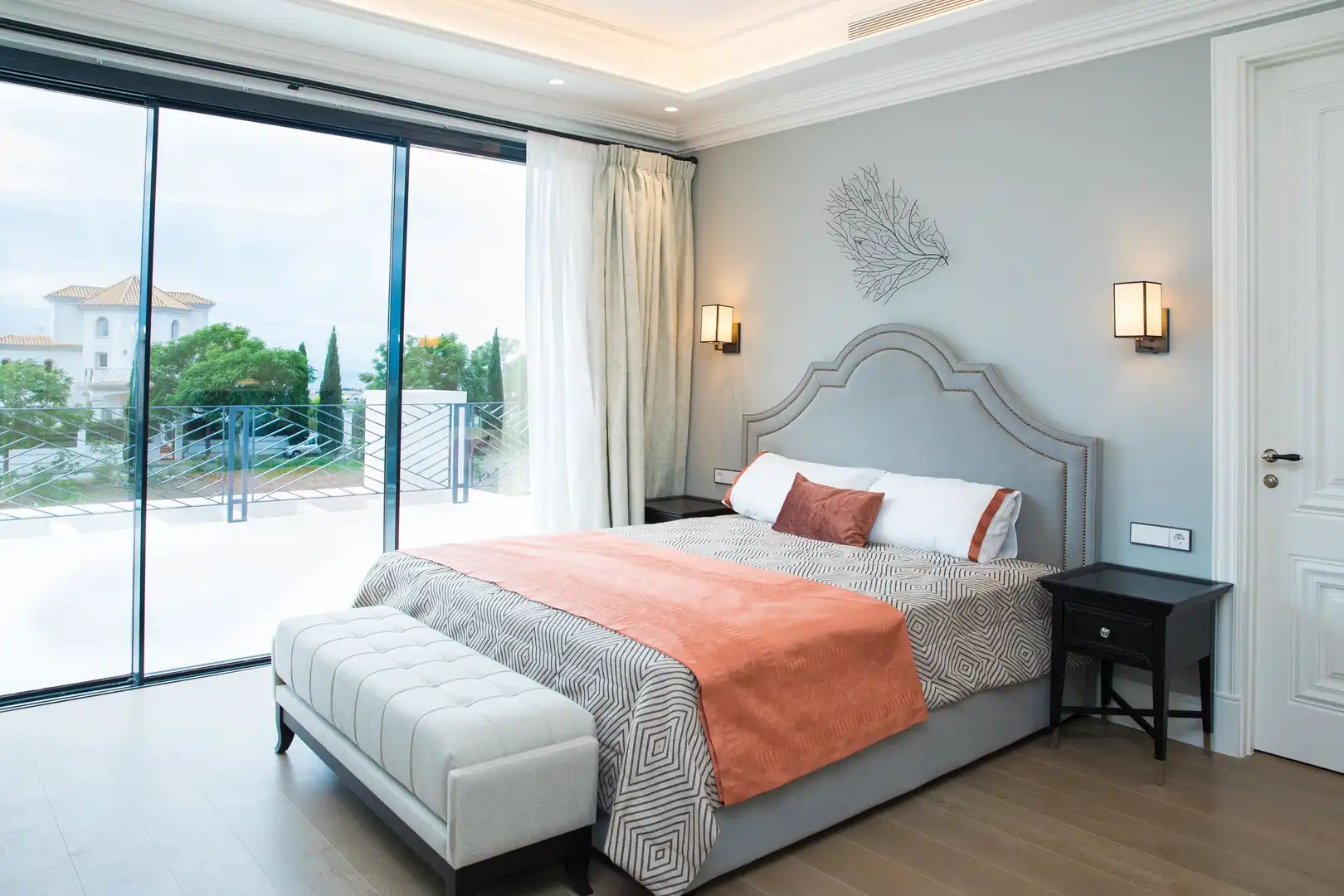 Habitación de Casa o chalet en venta en Benahavís con Aire acondicionado, Calefacción y Jardín privado