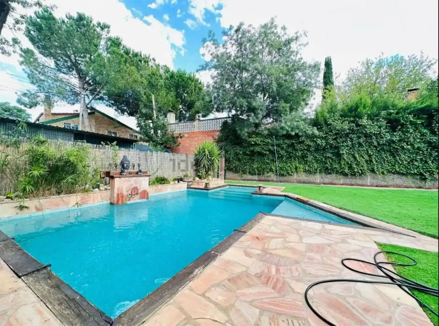Piscina de Casa o chalet para compartir en Cadrete con Jardín privado, Parquet y Trastero