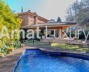 Exterior view of House or chalet to rent in Sant Cugat del Vallès  with Air Conditioner, Heating and Terrace