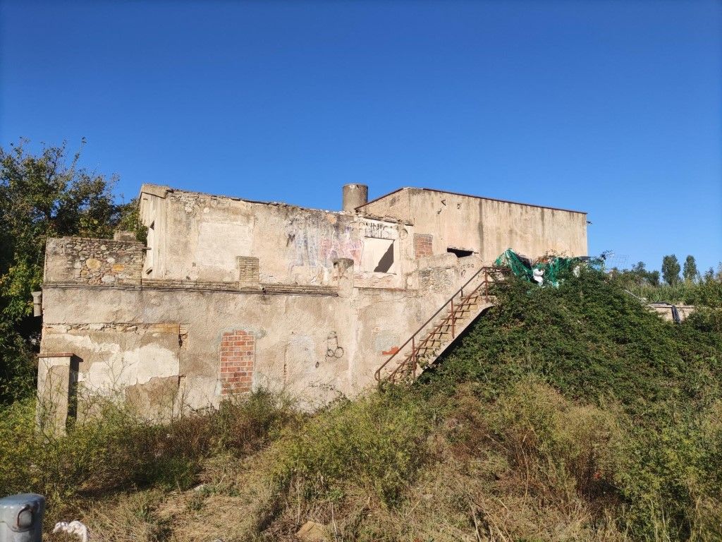 Vista exterior de Finca rústica en venda en Figueres