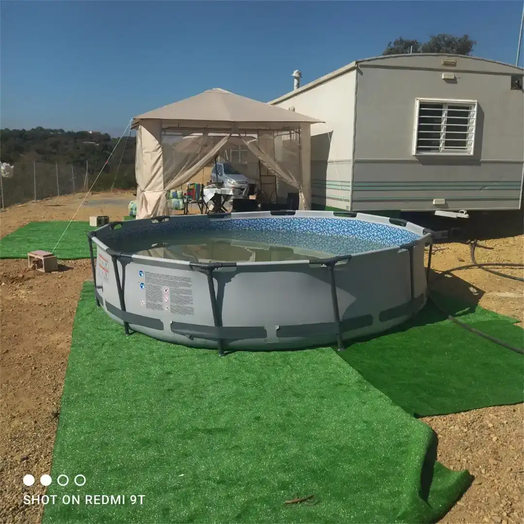 Piscina de Planta baixa en venda en Guillena amb Aire condicionat, Jardí privat i Parquet