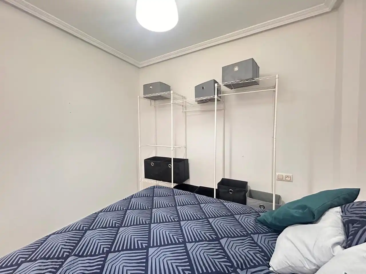 Bedroom of Flat for rent in Gijón   with Heating, Storage room and Furnished