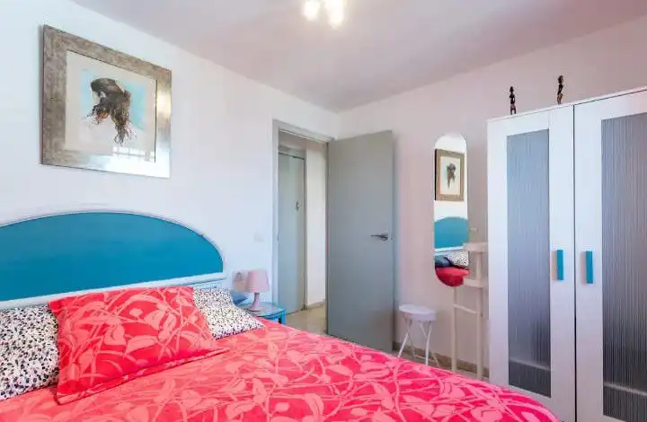 Habitación de Ático en venta en Sevilla con Aire acondicionado y Calefacción
