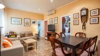 Living room of Flat for sale in  Madrid Capital  with Air Conditioner and Heating