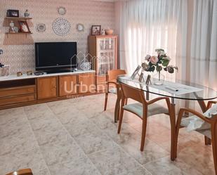 Sala d'estar de Casa o xalet en venda en Pineda de Mar amb Aire condicionat, Calefacció i Terrassa