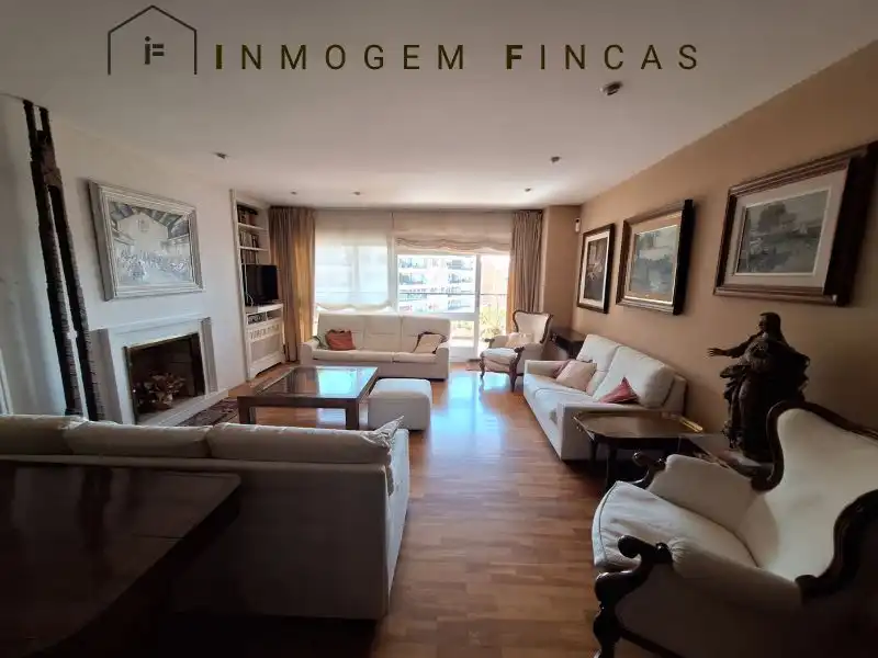 Flat with terrace for sale in Carrer de Moragas