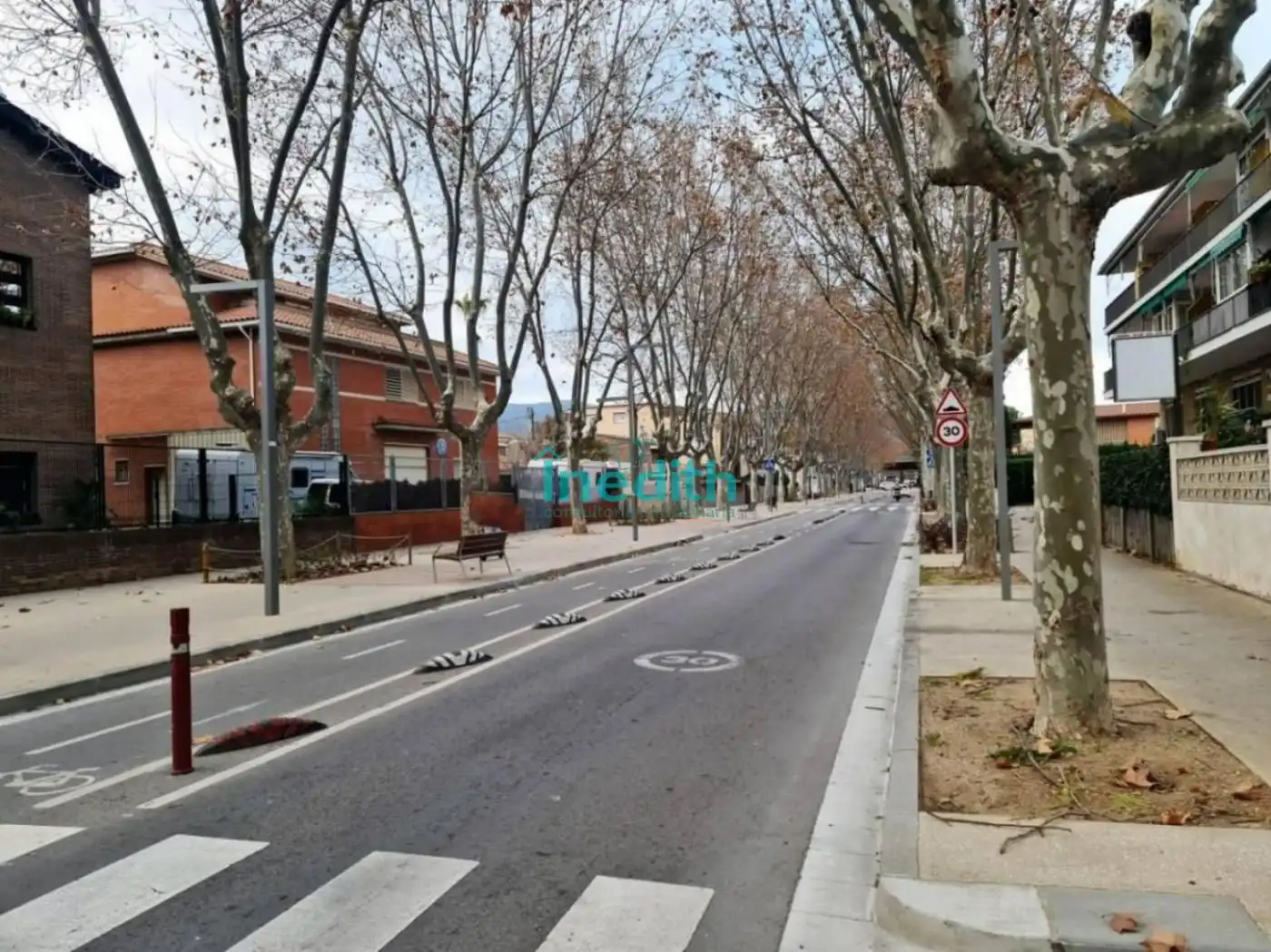 Vista exterior de Local en venta en Castelldefels con Terraza