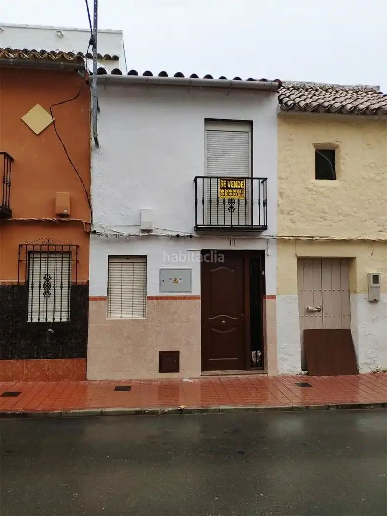 Flat for sale in Calle Lucena 11