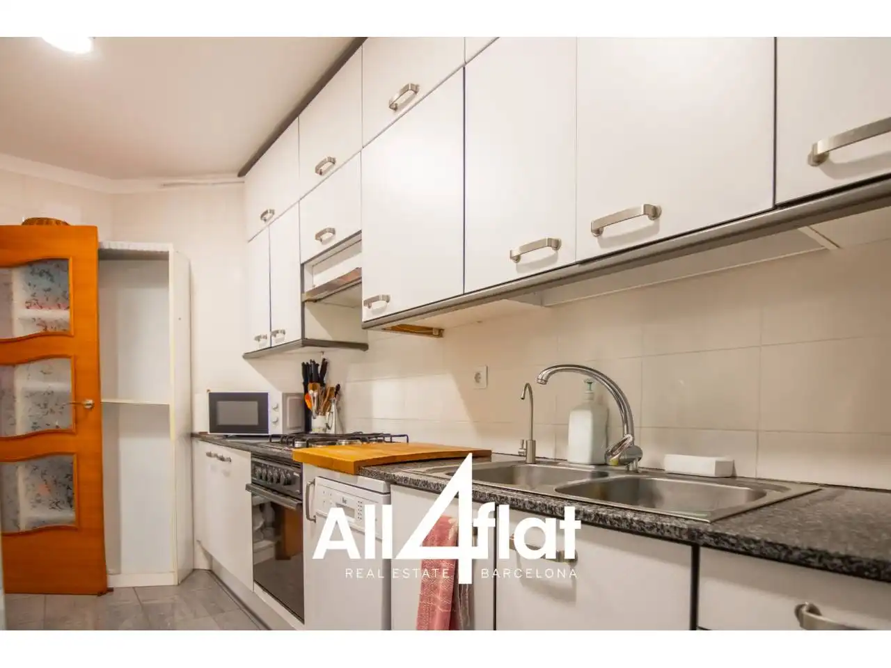 Kitchen of Duplexes for rent in Barcelona  with Air Conditioner, Heating and Terrace