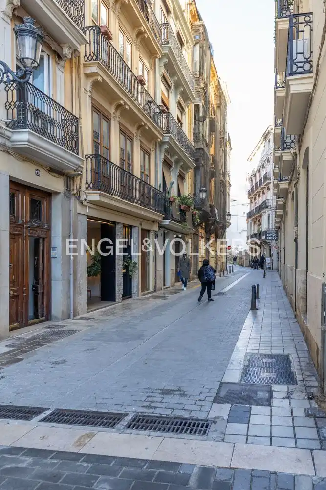Exterior view of Flat for sale in Valencia  with Heating, Terrace and Storage room
