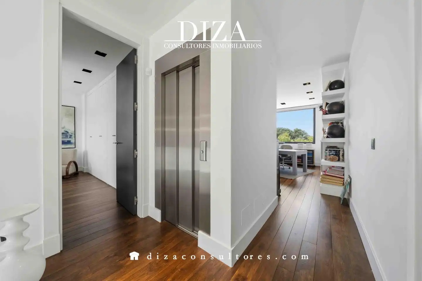 Habitación de Casa o chalet en venta en Boadilla del Monte con Aire acondicionado, Calefacción y Jardín privado