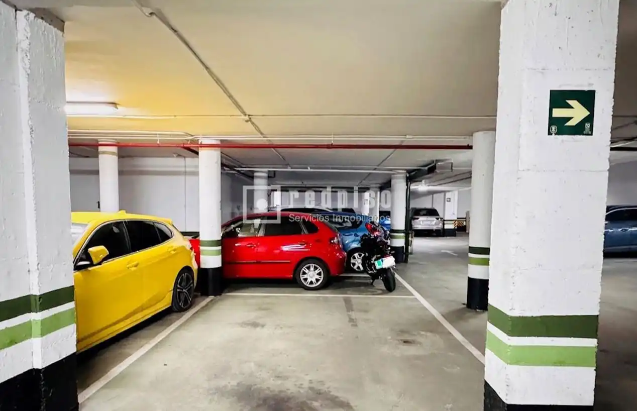 Parking de Piso en venta en Fuenlabrada con Aire acondicionado, Calefacción y Jardín privado