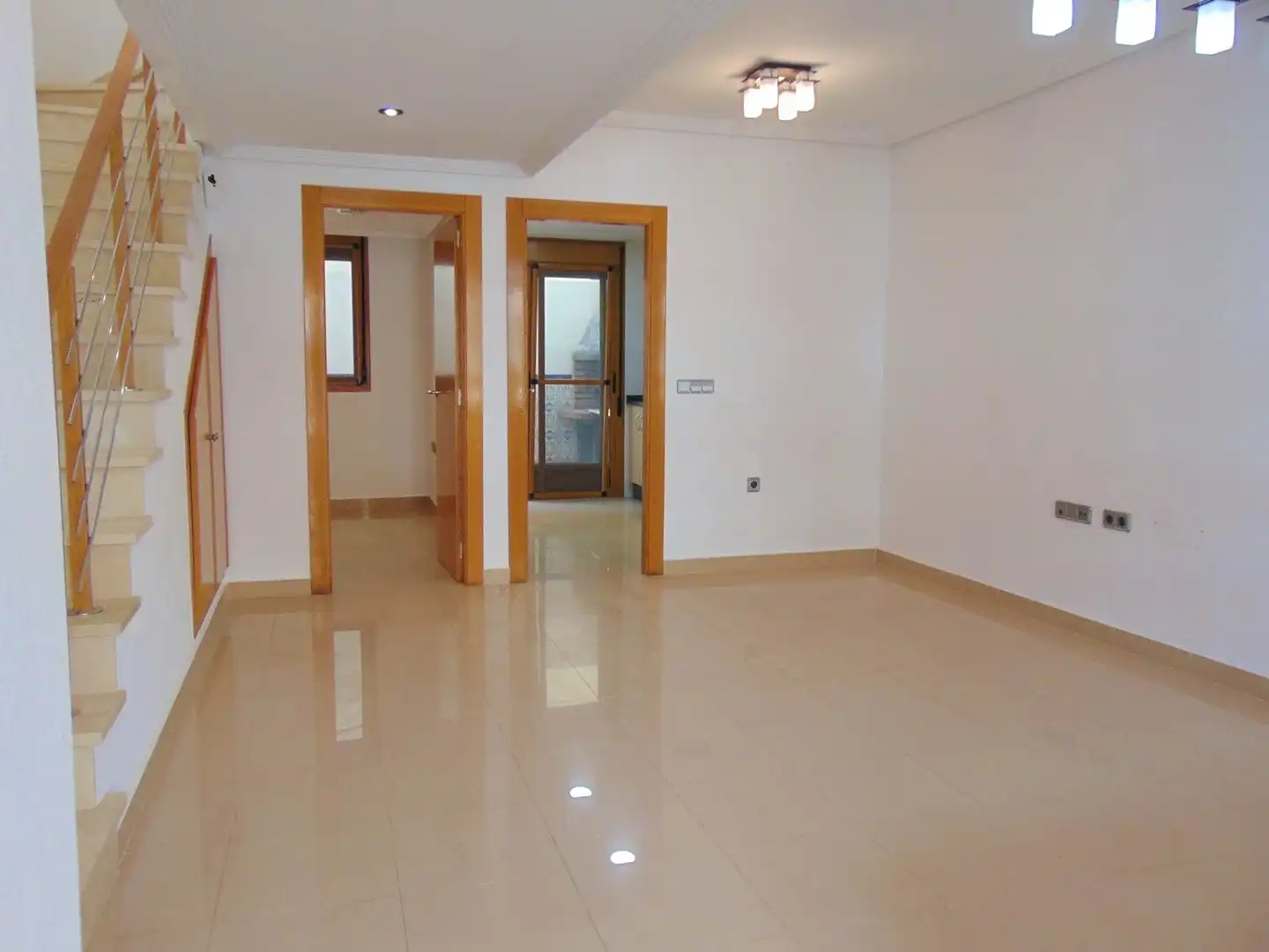 Casa adosada en venta en San Pedro del Pinatar con Terraza, Balcón y Alarma