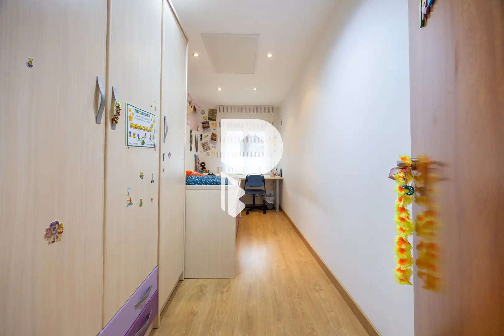 Wohnung zum Verkauf in Sant Vicenç Dels Horts mit Klimaanlage, Heizung und Parkett