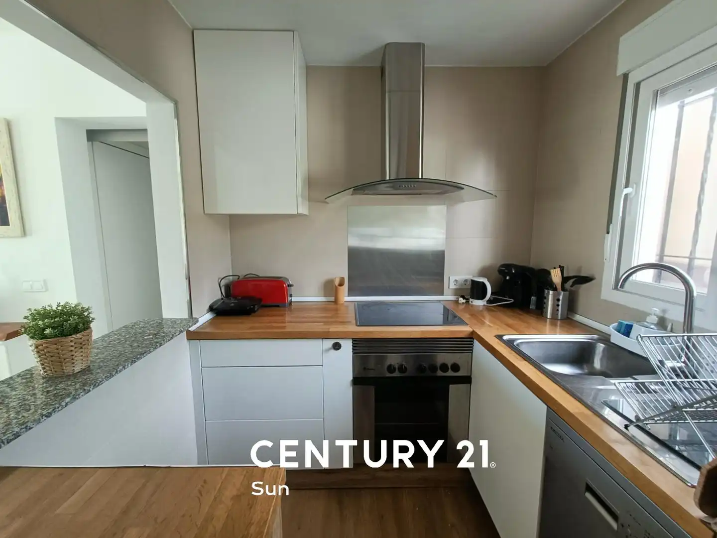 Cocina de Piso de alquiler en Estepona con Terraza, Amueblado y Piscina comunitaria