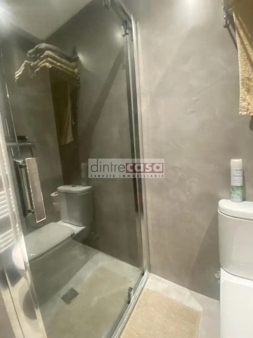 Badezimmer von Wohnung zum Verkauf in Tordera mit Klimaanlage, Heizung und Parkett