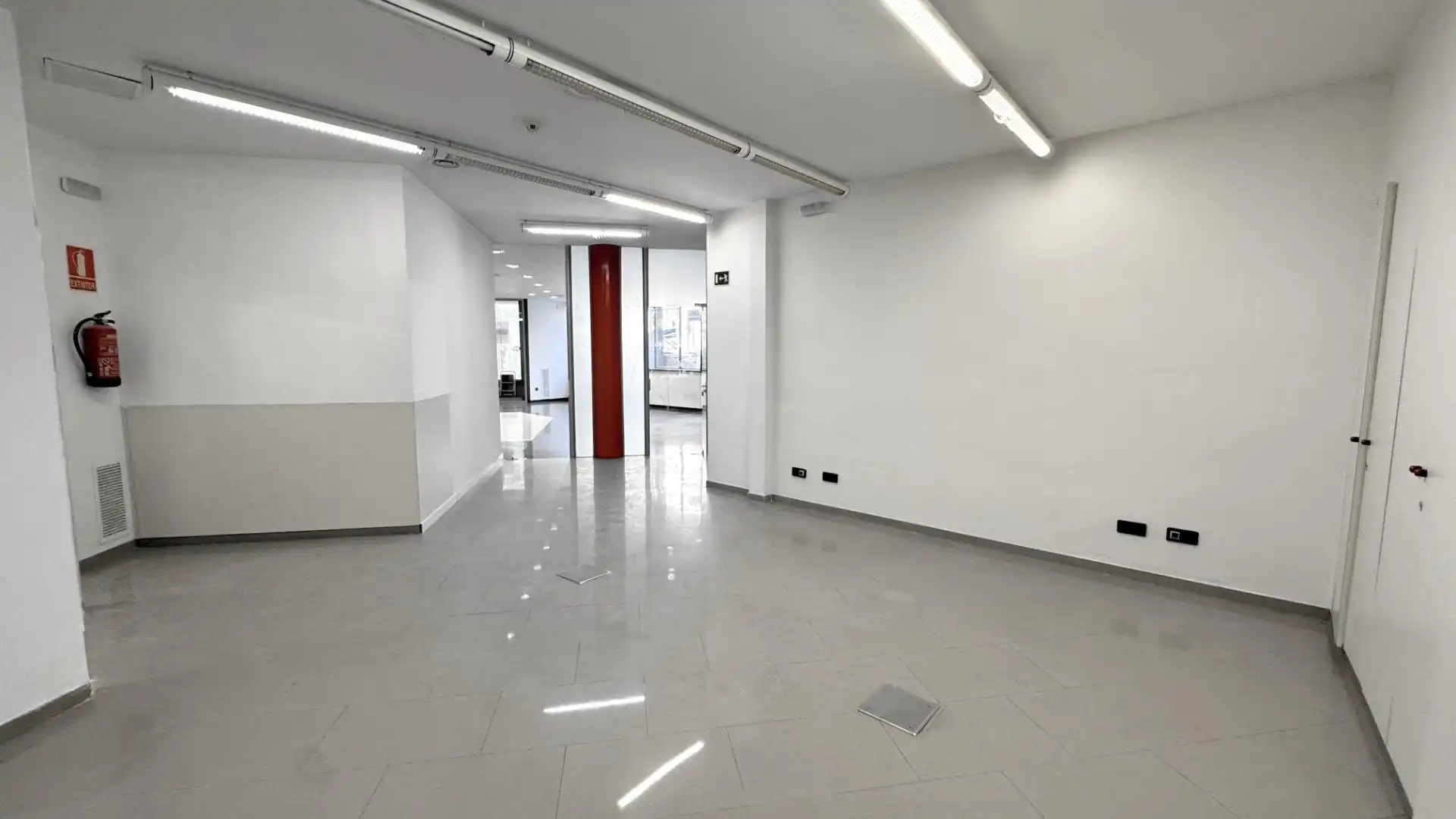 Local commercial à louer à Avenida JOSEP TARRADELLAS,DE, imagen 34