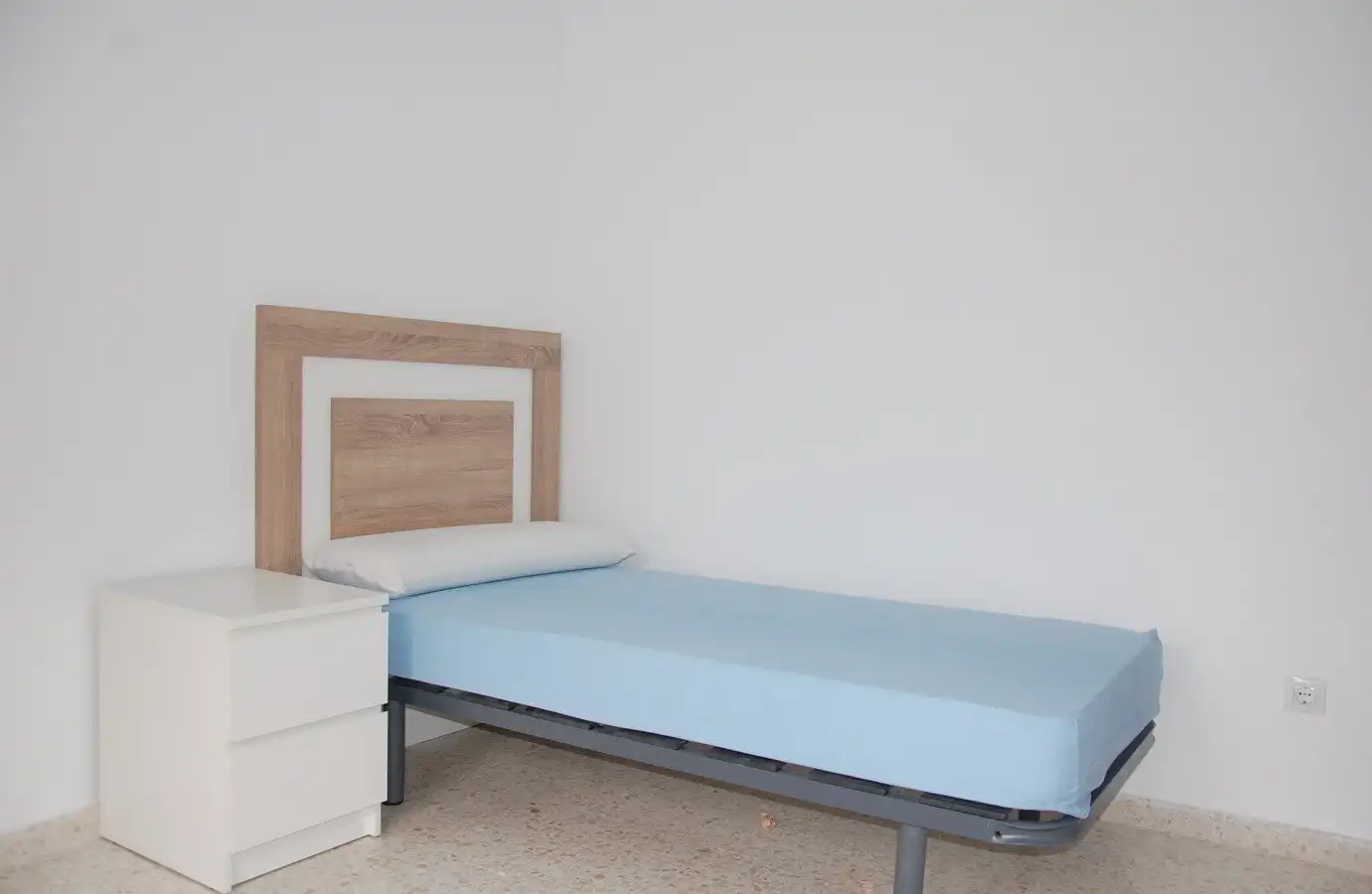 Schlafzimmer von Wohnung zur Miete in Granada mit Heizung, Möbliert und Gemeinschaftspool