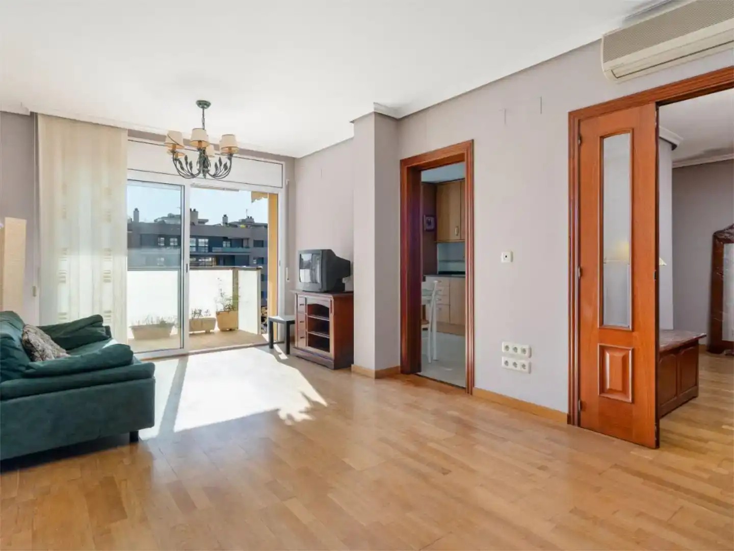 Sala d'estar de Àtic en venda en Molins de Rei amb Aire condicionat i Balcó